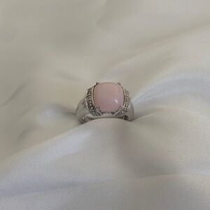 Elegant Cocktail/Dress ring Silver Ring with Soft Pink Gemstone